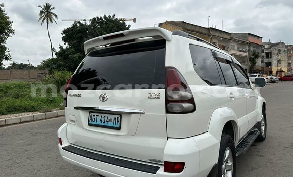 Nunua Ilio tumika Toyota Land Cruiser Prado Nyeupe Gari ndani ya Maputo nchini Maputo Nunua Ilio tumika Toyota Land Cruiser Prado Nyeupe Gari ndani ya Maputo nchini Maputo