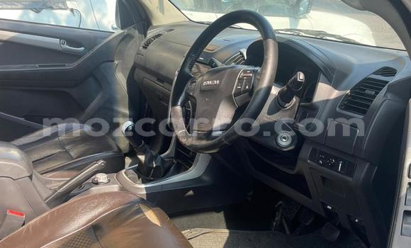 Nunua Ilio tumika Isuzu D-MAX Brown Gari ndani ya Maputo nchini Maputo Nunua Ilio tumika Isuzu D-MAX Brown Gari ndani ya Maputo nchini Maputo