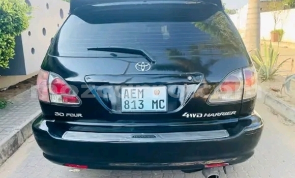 Nunua Ilio tumika Toyota Harrier Nyeusi Gari ndani ya Maputo nchini Maputo Nunua Ilio tumika Toyota Harrier Nyeusi Gari ndani ya Maputo nchini Maputo