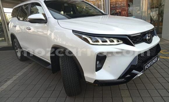 Nunua Ilio tumika Toyota Fortuner Nyeupe Gari ndani ya Maputo nchini Maputo Nunua Ilio tumika Toyota Fortuner Nyeupe Gari ndani ya Maputo nchini Maputo