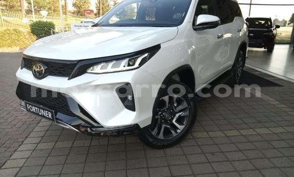Nunua Ilio tumika Toyota Fortuner Nyeupe Gari ndani ya Maputo nchini Maputo Nunua Ilio tumika Toyota Fortuner Nyeupe Gari ndani ya Maputo nchini Maputo