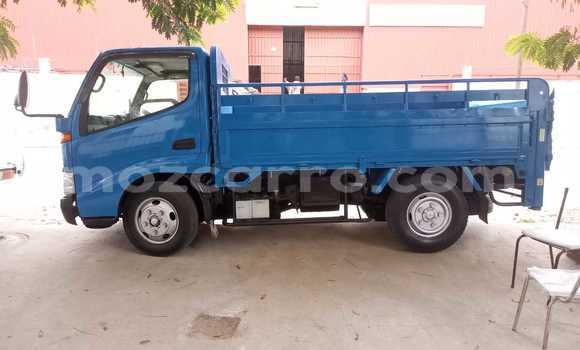 Nunua Ilio tumika Toyota Dyna Bluu Gari ndani ya Maputo nchini Maputo