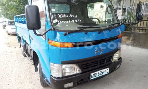 Nunua Ilio tumika Toyota Dyna Bluu Gari ndani ya Maputo nchini Maputo Nunua Ilio tumika Toyota Dyna Bluu Gari ndani ya Maputo nchini Maputo