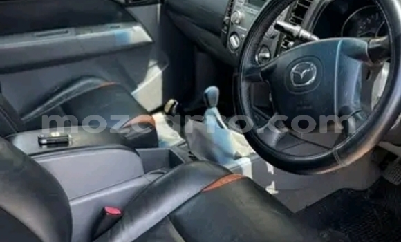 Nunua Ilio tumika Mazda BT-50 Nyeusi Gari ndani ya Maputo nchini Maputo Nunua Ilio tumika Mazda BT-50 Nyeusi Gari ndani ya Maputo nchini Maputo