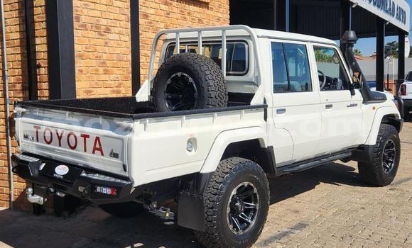 Buy Used Toyota Land Cruiser Other Car in Maputo in Maputo Buy Used Toyota Land Cruiser Other Car in Maputo in Maputo