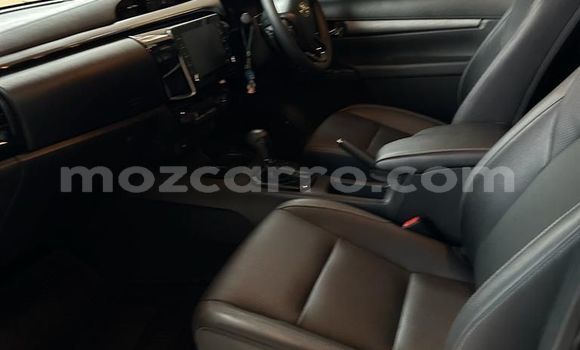 Nunua Ilio tumika Toyota Hiluxe Revo Nyeusi Gari ndani ya Maputo nchini Maputo Nunua Ilio tumika Toyota Hiluxe Revo Nyeusi Gari ndani ya Maputo nchini Maputo
