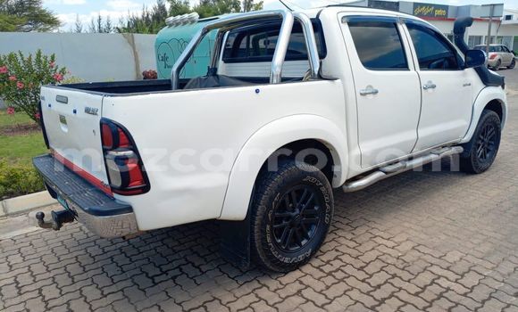 Comprar Usado Toyota Hilux Branco Carro em Maputo em Maputo Comprar Usado Toyota Hilux Branco Carro em Maputo em Maputo