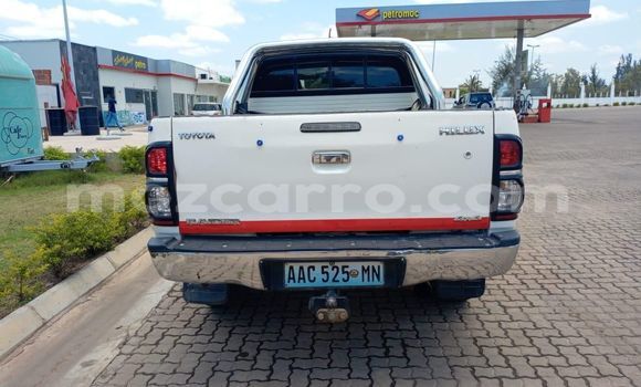 Comprar Usado Toyota Hilux Branco Carro em Maputo em Maputo Comprar Usado Toyota Hilux Branco Carro em Maputo em Maputo