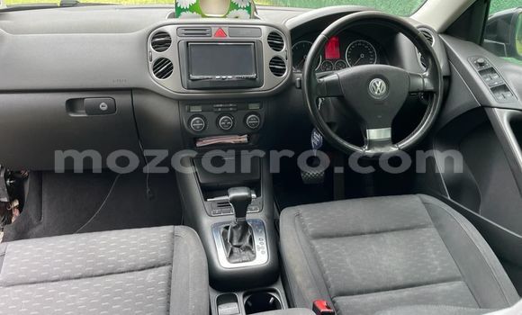 Nunua Ilio tumika Volkswagen Tiguan Nyeusi Gari ndani ya Maputo nchini Maputo Nunua Ilio tumika Volkswagen Tiguan Nyeusi Gari ndani ya Maputo nchini Maputo