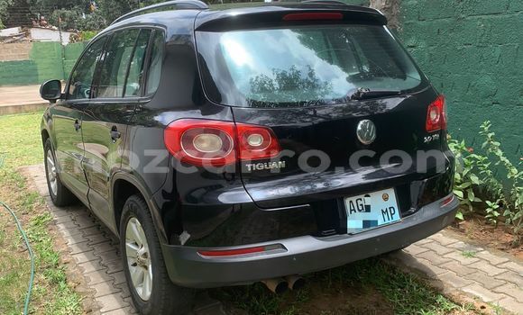 Nunua Ilio tumika Volkswagen Tiguan Nyeusi Gari ndani ya Maputo nchini Maputo Nunua Ilio tumika Volkswagen Tiguan Nyeusi Gari ndani ya Maputo nchini Maputo