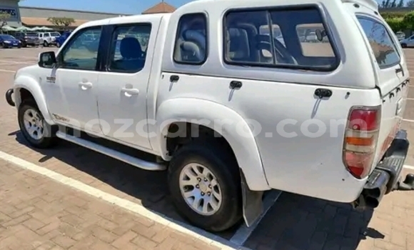 Buy Used Mazda BT-50 White Car in Maputo in Maputo Buy Used Mazda BT-50 White Car in Maputo in Maputo