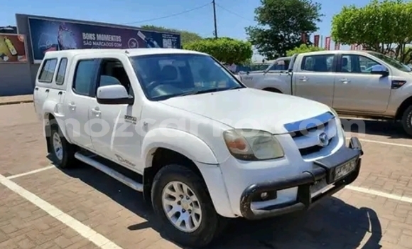 Buy Used Mazda BT-50 White Car in Maputo in Maputo Buy Used Mazda BT-50 White Car in Maputo in Maputo