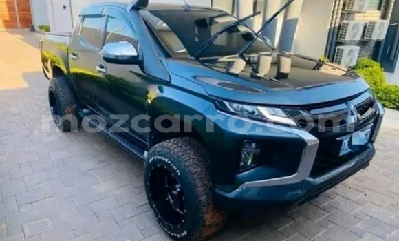 Buy Used Mitsubishi Triton Black Car in Maputo in Maputo