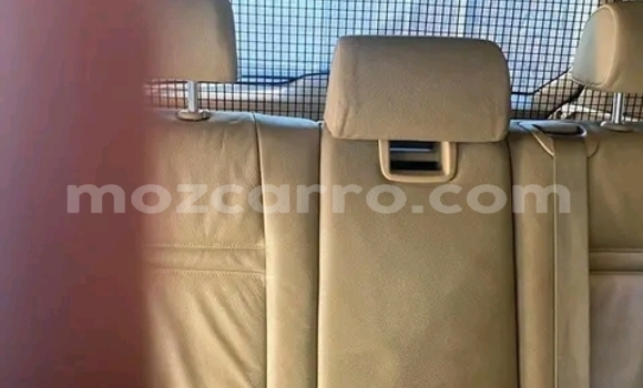 Nunua Ilio tumika BMW X5 Nyingine Gari ndani ya Maputo nchini Maputo Nunua Ilio tumika BMW X5 Nyingine Gari ndani ya Maputo nchini Maputo