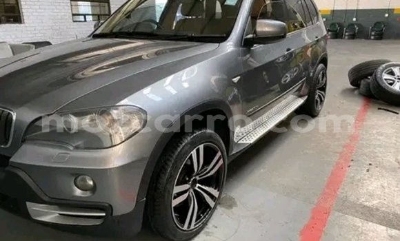 Nunua Ilio tumika BMW X5 Nyingine Gari ndani ya Maputo nchini Maputo Nunua Ilio tumika BMW X5 Nyingine Gari ndani ya Maputo nchini Maputo