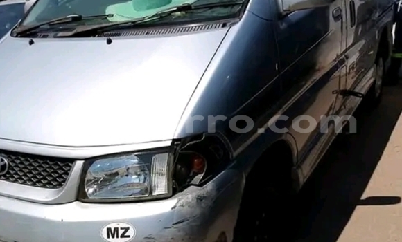 Tenga Tsaru Toyota Regius Zvimwe Mota in Maputo in Maputo Tenga Tsaru Toyota Regius Zvimwe Mota in Maputo in Maputo