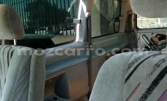 Tenga Tsaru Toyota Regius Zvimwe Mota in Maputo in Maputo Tenga Tsaru Toyota Regius Zvimwe Mota in Maputo in Maputo