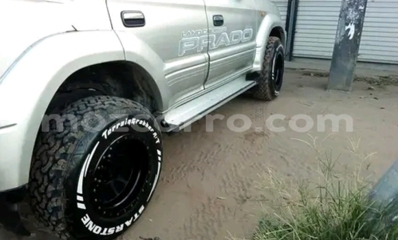 Tenga Tsaru Toyota Land Cruiser Prado Zvimwe Mota in Maputo in Maputo Tenga Tsaru Toyota Land Cruiser Prado Zvimwe Mota in Maputo in Maputo