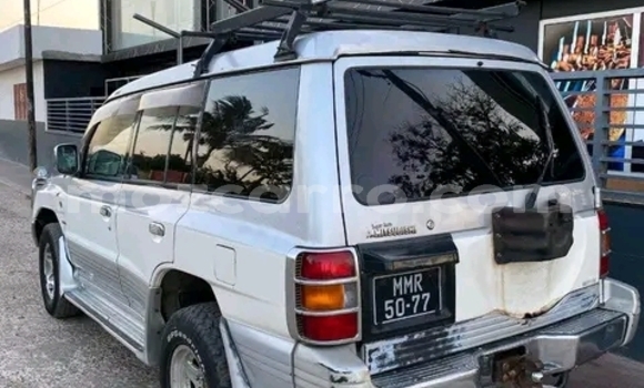 Nunua Ilio tumika Mitsubishi Pajero Nyeupe Gari ndani ya Maputo nchini Maputo Nunua Ilio tumika Mitsubishi Pajero Nyeupe Gari ndani ya Maputo nchini Maputo