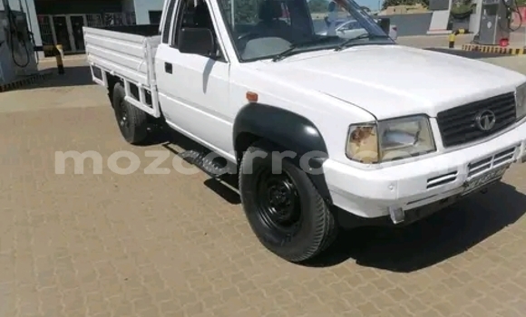 Comprar Usado TATA Safari Branco Carro em Maputo em Maputo