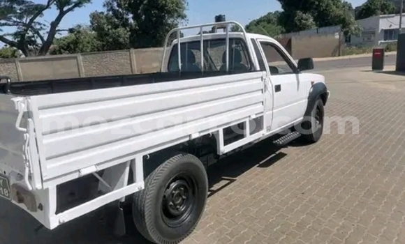 Tenga Tsaru TATA Safari Chena Mota in Maputo in Maputo Tenga Tsaru TATA Safari Chena Mota in Maputo in Maputo