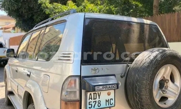 Tenga Tsaru Toyota Land Cruiser Prado Zvimwe Mota in Maputo in Maputo Tenga Tsaru Toyota Land Cruiser Prado Zvimwe Mota in Maputo in Maputo
