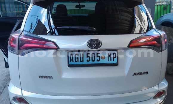 Buy Used Toyota RAV4 White Car in Maputo in Maputo Buy Used Toyota RAV4 White Car in Maputo in Maputo