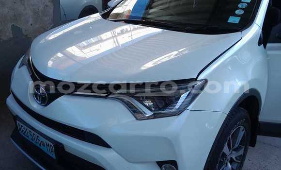 Buy Used Toyota RAV4 White Car in Maputo in Maputo Buy Used Toyota RAV4 White Car in Maputo in Maputo