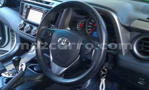 Buy Used Toyota RAV4 White Car in Maputo in Maputo Buy Used Toyota RAV4 White Car in Maputo in Maputo