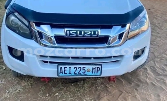 Comprar Usado Isuzu D-MAX Branco Carro em Maputo em Maputo Comprar Usado Isuzu D-MAX Branco Carro em Maputo em Maputo
