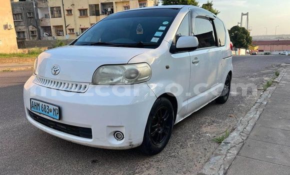 Comprar Usado Range Rover Range Rover Branco Carro em Maputo em Maputo Comprar Usado Range Rover Range Rover Branco Carro em Maputo em Maputo