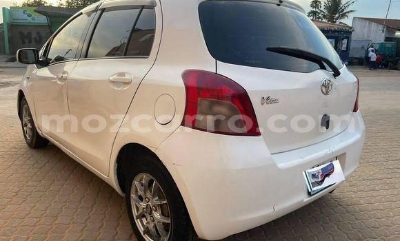 Comprar Usado Toyota Vitz Branco Carro em Maputo em Maputo Comprar Usado Toyota Vitz Branco Carro em Maputo em Maputo