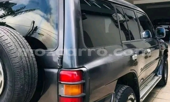 Tenga Tsaru Mitsubishi Pajero Zvimwe Mota in Maputo in Maputo Tenga Tsaru Mitsubishi Pajero Zvimwe Mota in Maputo in Maputo