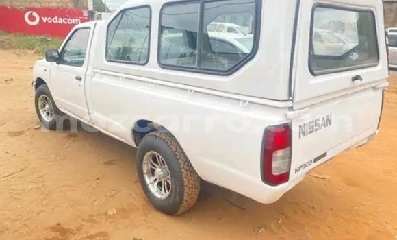 Comprar Usado Nissan Hardbody Branco Carro em Maputo em Maputo Comprar Usado Nissan Hardbody Branco Carro em Maputo em Maputo