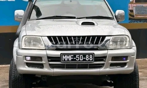 Comprar Usado Mitsubishi Colt De outros Carro em Maputo em Maputo Comprar Usado Mitsubishi Colt De outros Carro em Maputo em Maputo