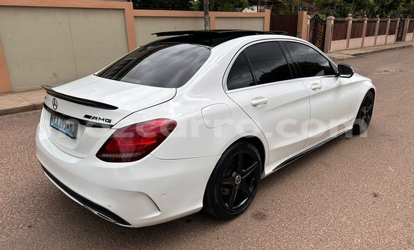 Comprar Usado Mercedes‒Benz C-klasse AMG Branco Carro em Maputo em Maputo Comprar Usado Mercedes‒Benz C-klasse AMG Branco Carro em Maputo em Maputo