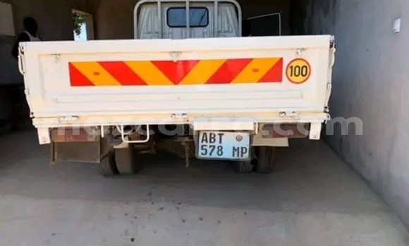 Nunua Ilio tumika Toyota Dyna Nyeupe Gari ndani ya Maputo nchini Maputo Nunua Ilio tumika Toyota Dyna Nyeupe Gari ndani ya Maputo nchini Maputo