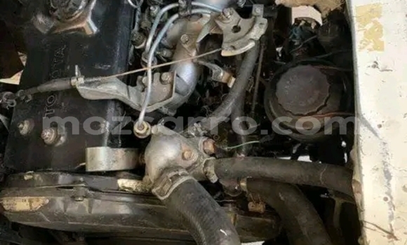 Nunua Ilio tumika Toyota Dyna Nyeupe Gari ndani ya Maputo nchini Maputo Nunua Ilio tumika Toyota Dyna Nyeupe Gari ndani ya Maputo nchini Maputo