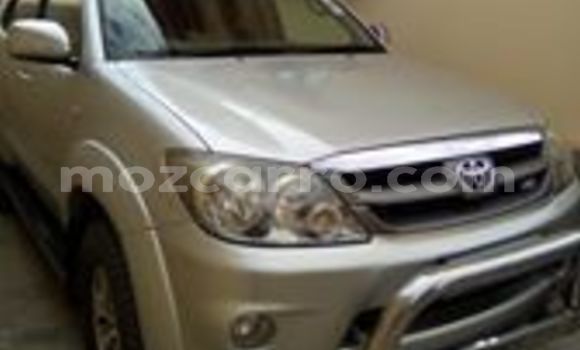 Comprar Usado Toyota Fortuner Prata Carro em Maputo em Maputo Comprar Usado Toyota Fortuner Prata Carro em Maputo em Maputo