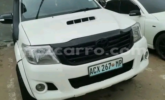 Buy Used Toyota Hilux White Car in Maputo in Maputo Buy Used Toyota Hilux White Car in Maputo in Maputo