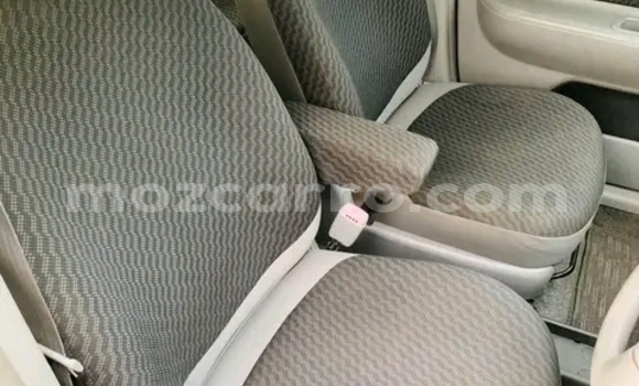 Nunua Ilio tumika Toyota Sienta Nyingine Gari ndani ya Maputo nchini Maputo Nunua Ilio tumika Toyota Sienta Nyingine Gari ndani ya Maputo nchini Maputo