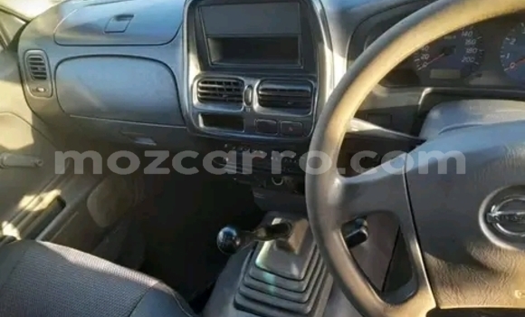Comprar Usado Nissan Hardbody Branco Carro em Maputo em Maputo Comprar Usado Nissan Hardbody Branco Carro em Maputo em Maputo