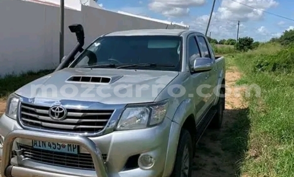Nunua Ilio tumika Toyota Hilux Nyingine Gari ndani ya Maputo nchini Maputo Nunua Ilio tumika Toyota Hilux Nyingine Gari ndani ya Maputo nchini Maputo