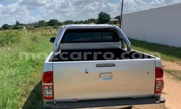 Nunua Ilio tumika Toyota Hilux Nyingine Gari ndani ya Maputo nchini Maputo Nunua Ilio tumika Toyota Hilux Nyingine Gari ndani ya Maputo nchini Maputo