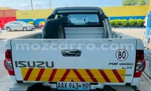 Tenga Tsaru Isuzu KB Chena Mota in Maputo in Maputo Tenga Tsaru Isuzu KB Chena Mota in Maputo in Maputo