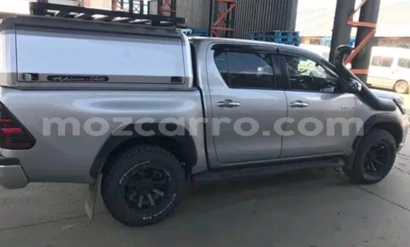 Tenga Tsaru Toyota Hilux Zvimwe Mota in Maputo in Maputo Tenga Tsaru Toyota Hilux Zvimwe Mota in Maputo in Maputo