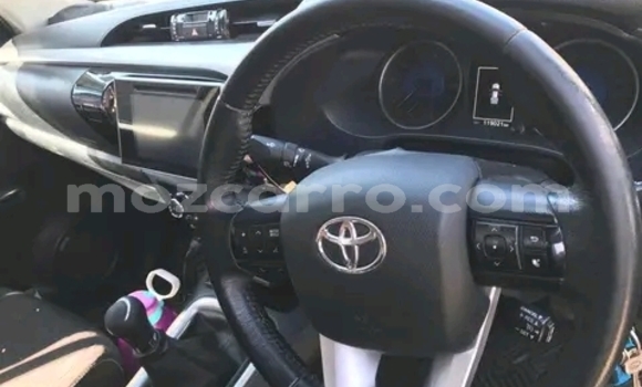Tenga Tsaru Toyota Hilux Zvimwe Mota in Maputo in Maputo Tenga Tsaru Toyota Hilux Zvimwe Mota in Maputo in Maputo