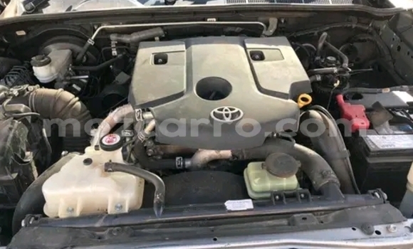 Tenga Tsaru Toyota Hilux Zvimwe Mota in Maputo in Maputo Tenga Tsaru Toyota Hilux Zvimwe Mota in Maputo in Maputo