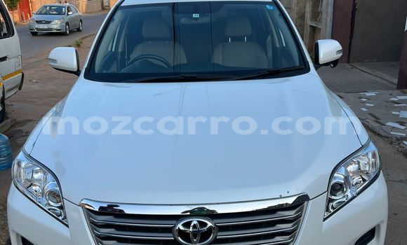 Nunua Ilio tumika Toyota Vanguard Nyeupe Gari ndani ya Maputo nchini Maputo Nunua Ilio tumika Toyota Vanguard Nyeupe Gari ndani ya Maputo nchini Maputo
