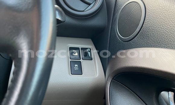 Nunua Ilio tumika Toyota Vanguard Nyeupe Gari ndani ya Maputo nchini Maputo Nunua Ilio tumika Toyota Vanguard Nyeupe Gari ndani ya Maputo nchini Maputo